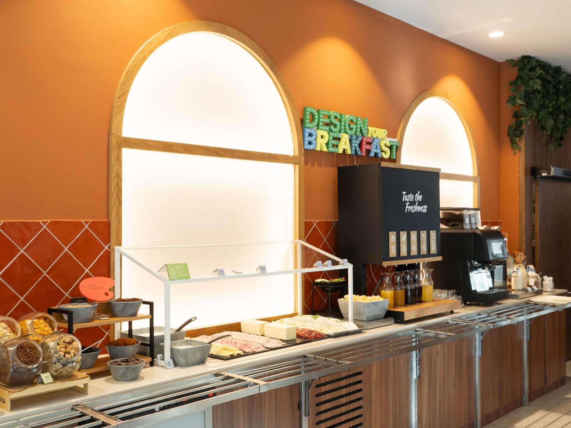 Ibis Styles Sevilla City Santa Justa المظهر الخارجي الصورة